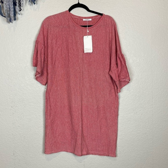 Zara ruffle sleeve red and white striped tshirt dress - Picture 2 of 5